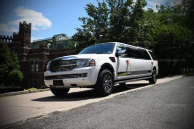 Rent Lincoln Navigator-White for rent in NY from NYC Limousine Rental